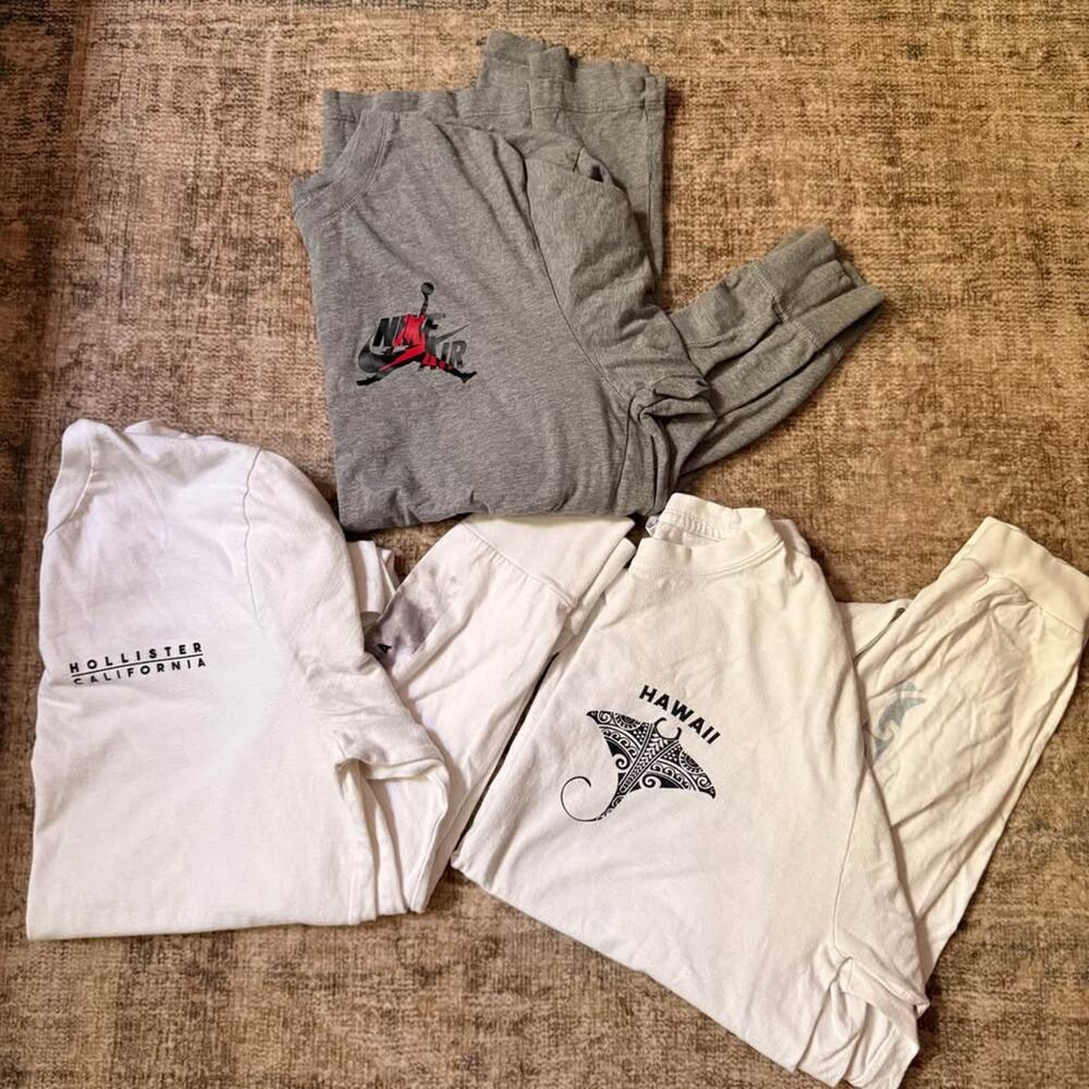 3 pc Lot Small Men Graphic Long Sleeve T-Shirts